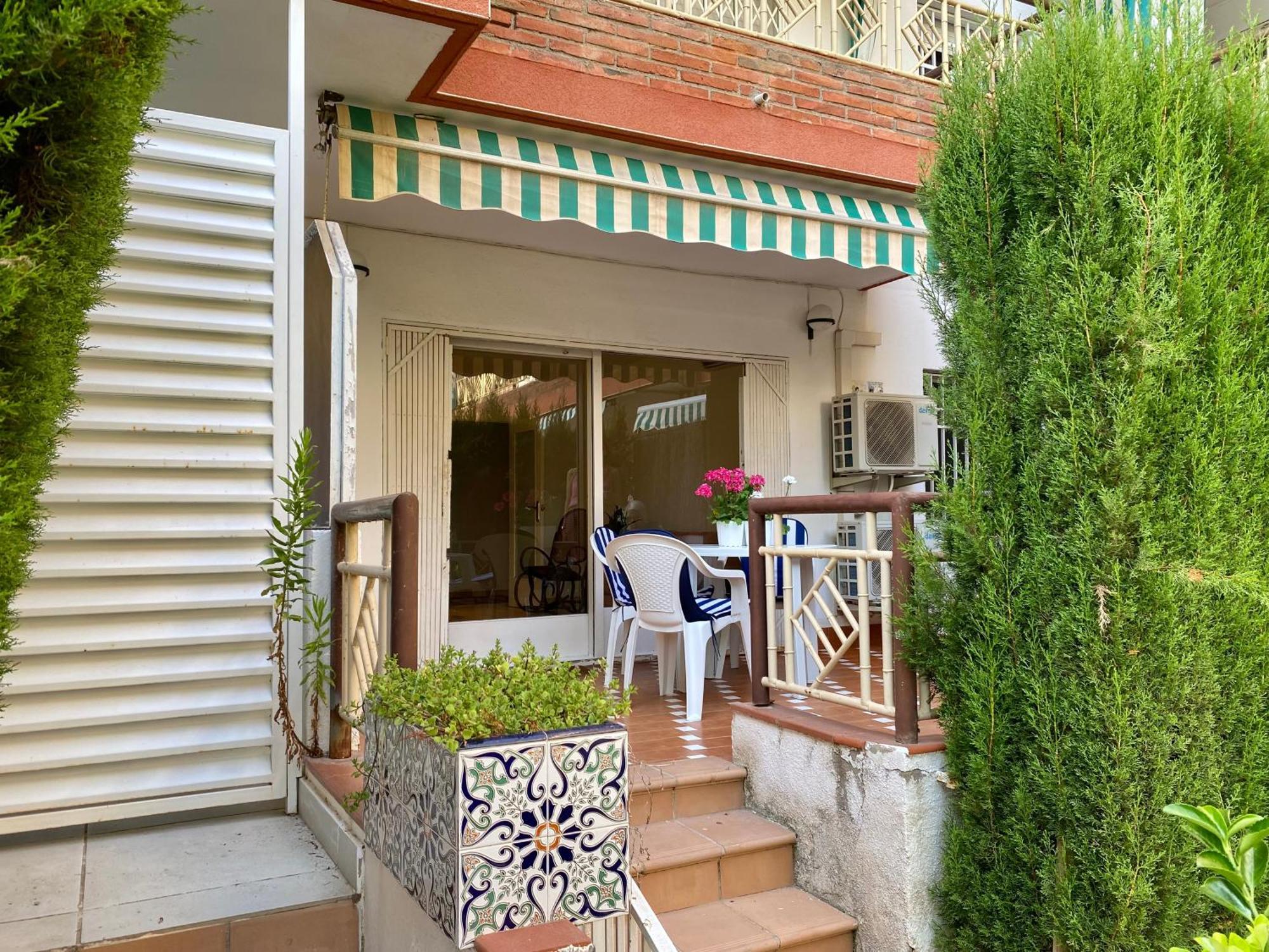 Mediterranean Escape Barcelona Exterior photo